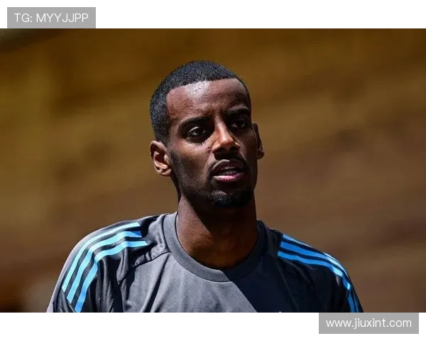 利物浦 1.25 亿豪购伊萨克 名记力劝锋霸勿独行：纽卡生涯已终结？