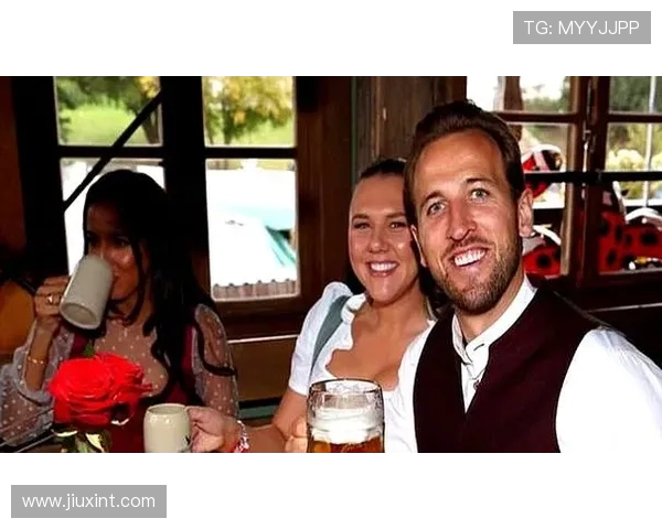 图片报：凯恩妻子慕尼黑舒心，成其未来去留关键